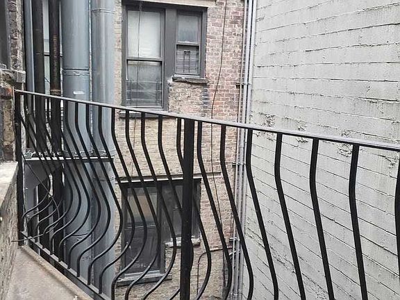 5th image of 279 Bedford Ave #9CC