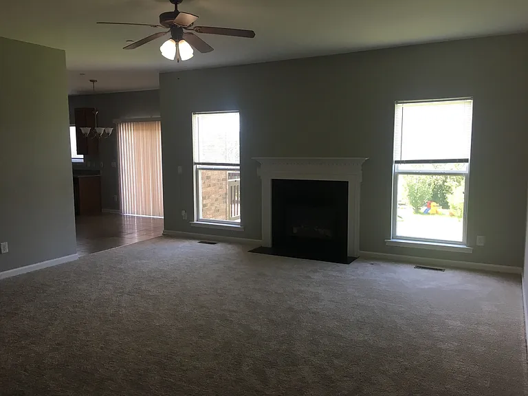4619 Van Leer Ct — Photo 4