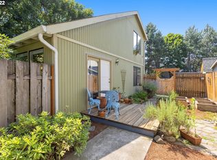 16645 SE Naegeli Dr, Portland, OR 97236