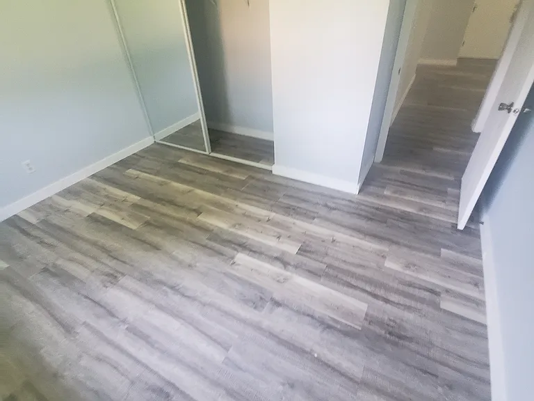 1734 La Crescent St #37 — Photo 18