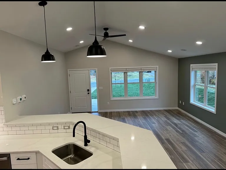1503 Overlook Dr SE — Photo 9
