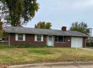 45 Cambridge Dr, Granite City, IL