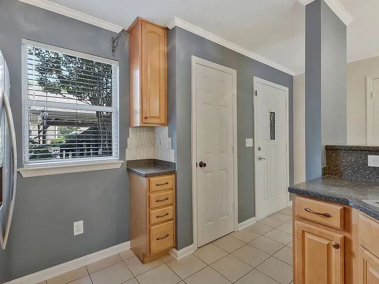 1809 Brockton Pl — Photo 8