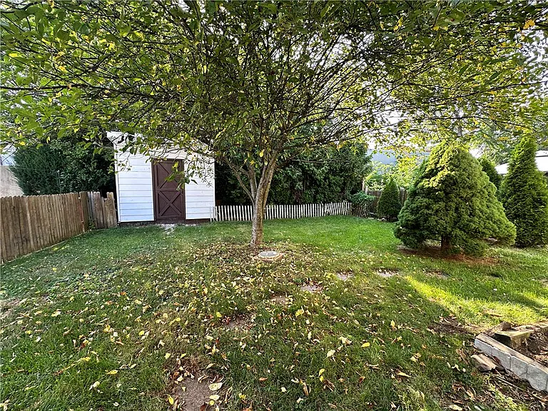1515 Livingston St — Photo 6
