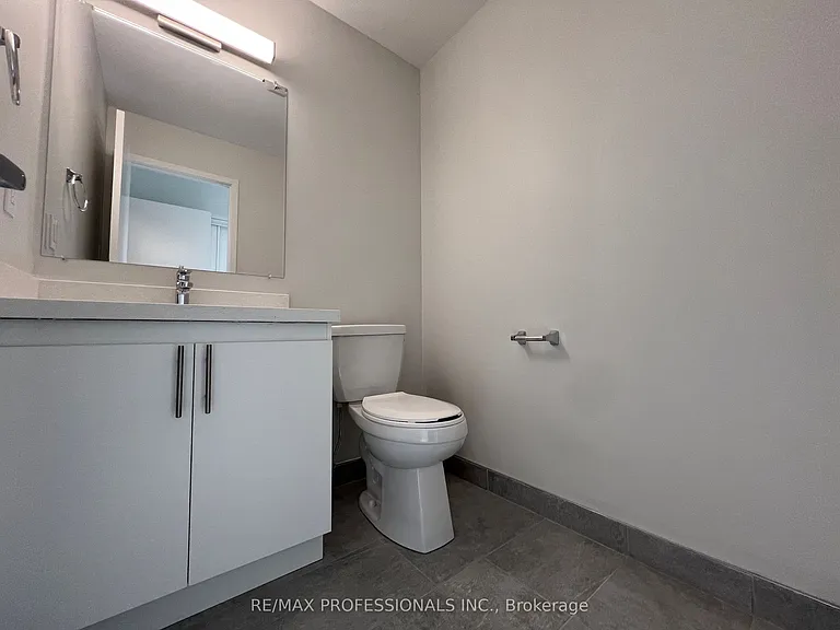62 Dixfield Dr #123 — Photo 12