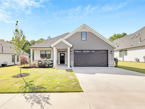 104 Stanbury Dr, Clemson, SC 29631