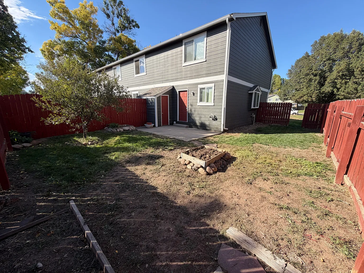 2 bed, 2.5 bath, 1200 sqft, $1,700 — Photo 2