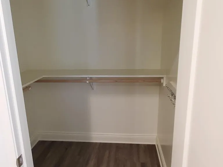 779 Dewey St — Photo 13