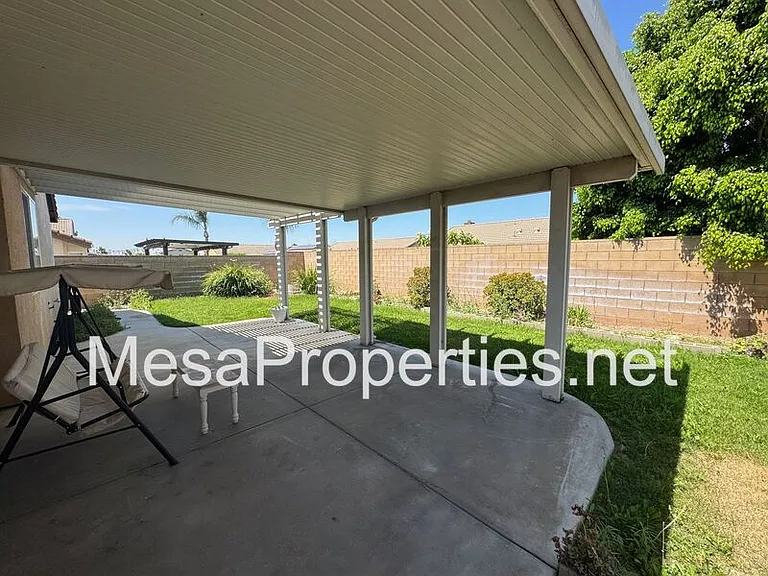 7648 Newberry Ln — Photo 18