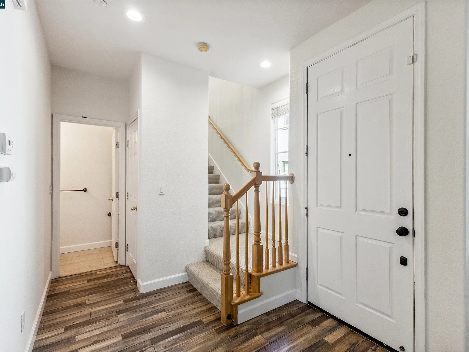 3 bed, 1573 sqft, $3,090 — Photo 3