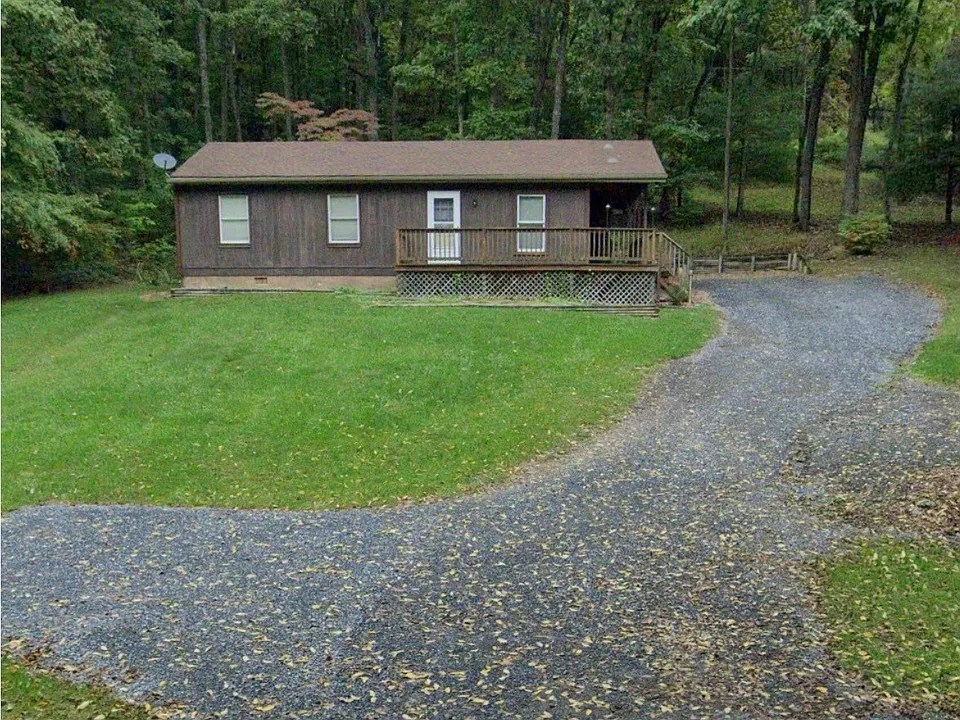 413 Berry Moore Rd