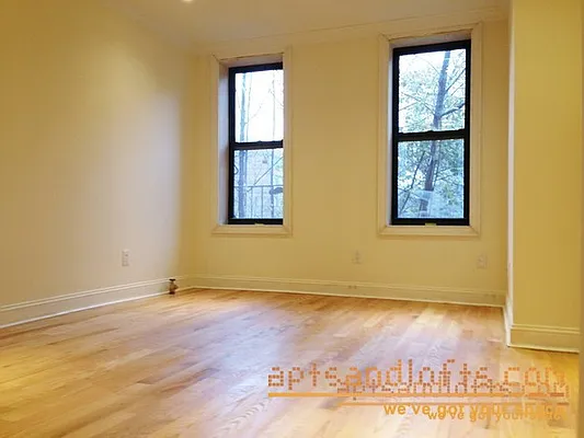 Rented by aptsandlofts.com | media 8