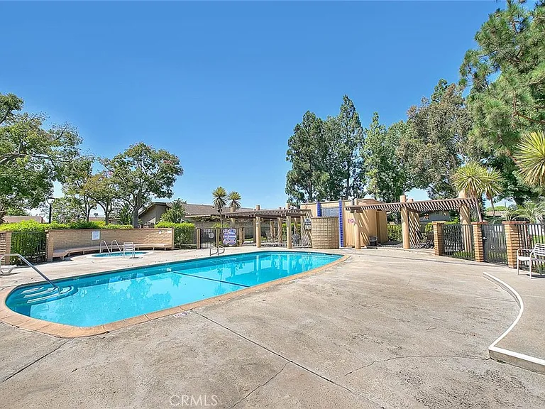 12112 Spencer Dr — Photo 46