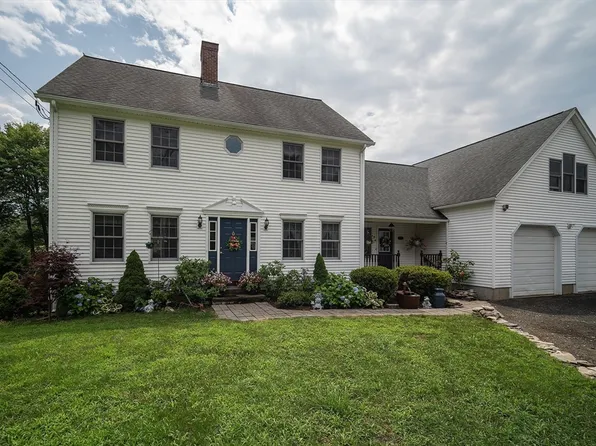 769 Federal St, Belchertown, MA 01007