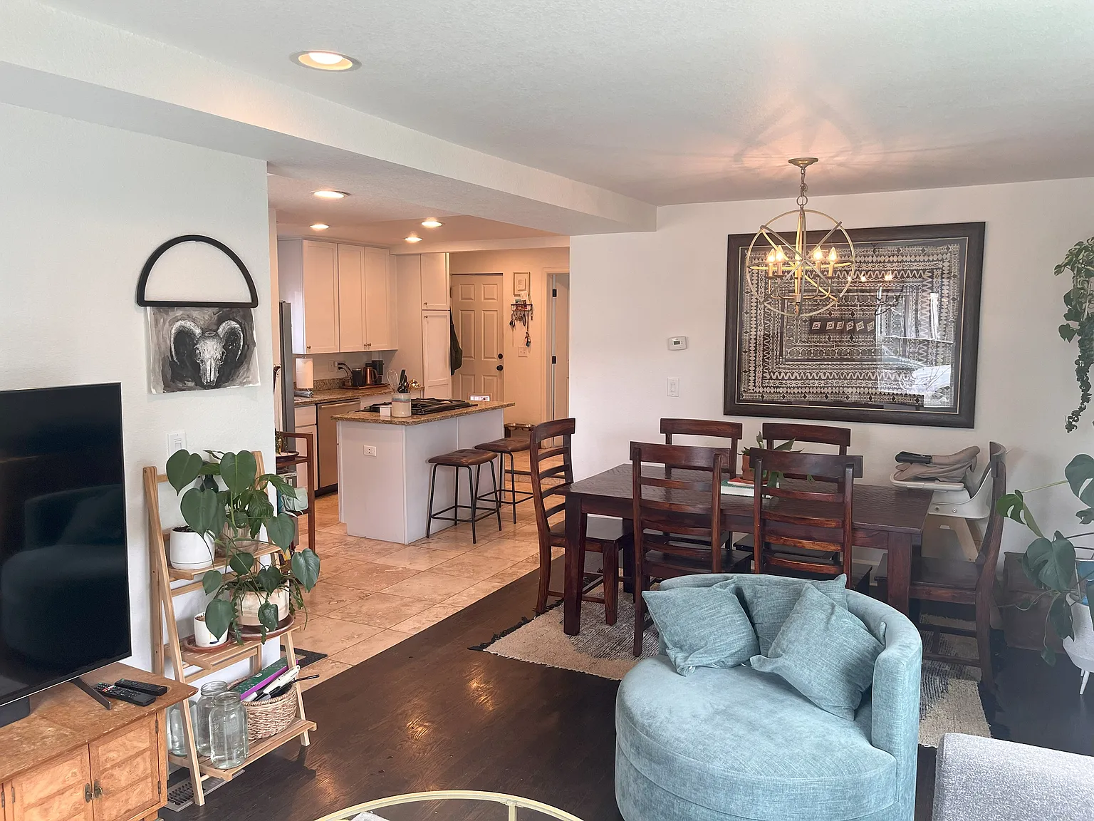 3 bed, 2.5 bath, 1510 sqft, $3,650 — Photo 3