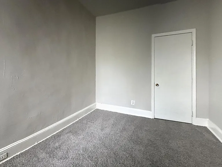 5122 Folsom St — Photo 8
