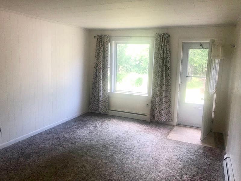 2nd image of 1125 Western Ave APT 4