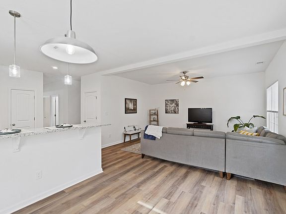 5th image of 5456 Jan Hall Rd