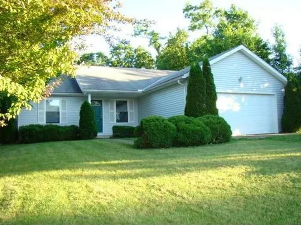 161 Lakeview Heights Dr, Howard, OH 43028