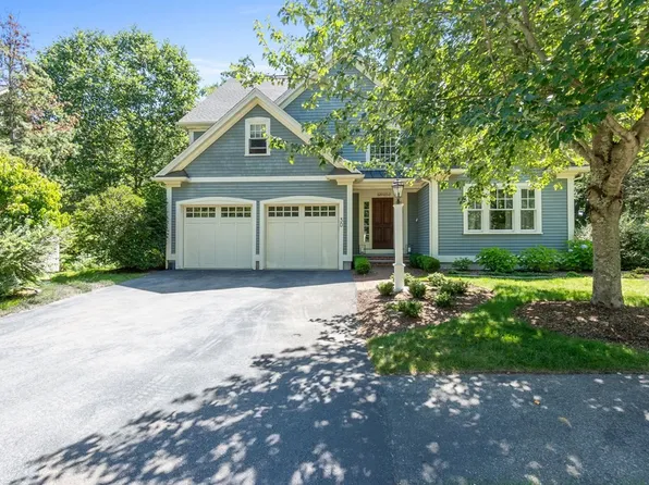 30 Partridgeberry Pl, Ipswich, MA 01938