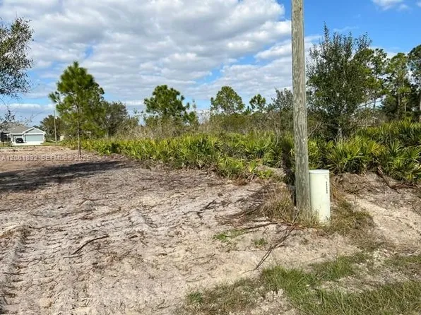 2708 38th St W, Lehigh Acres, FL 33971