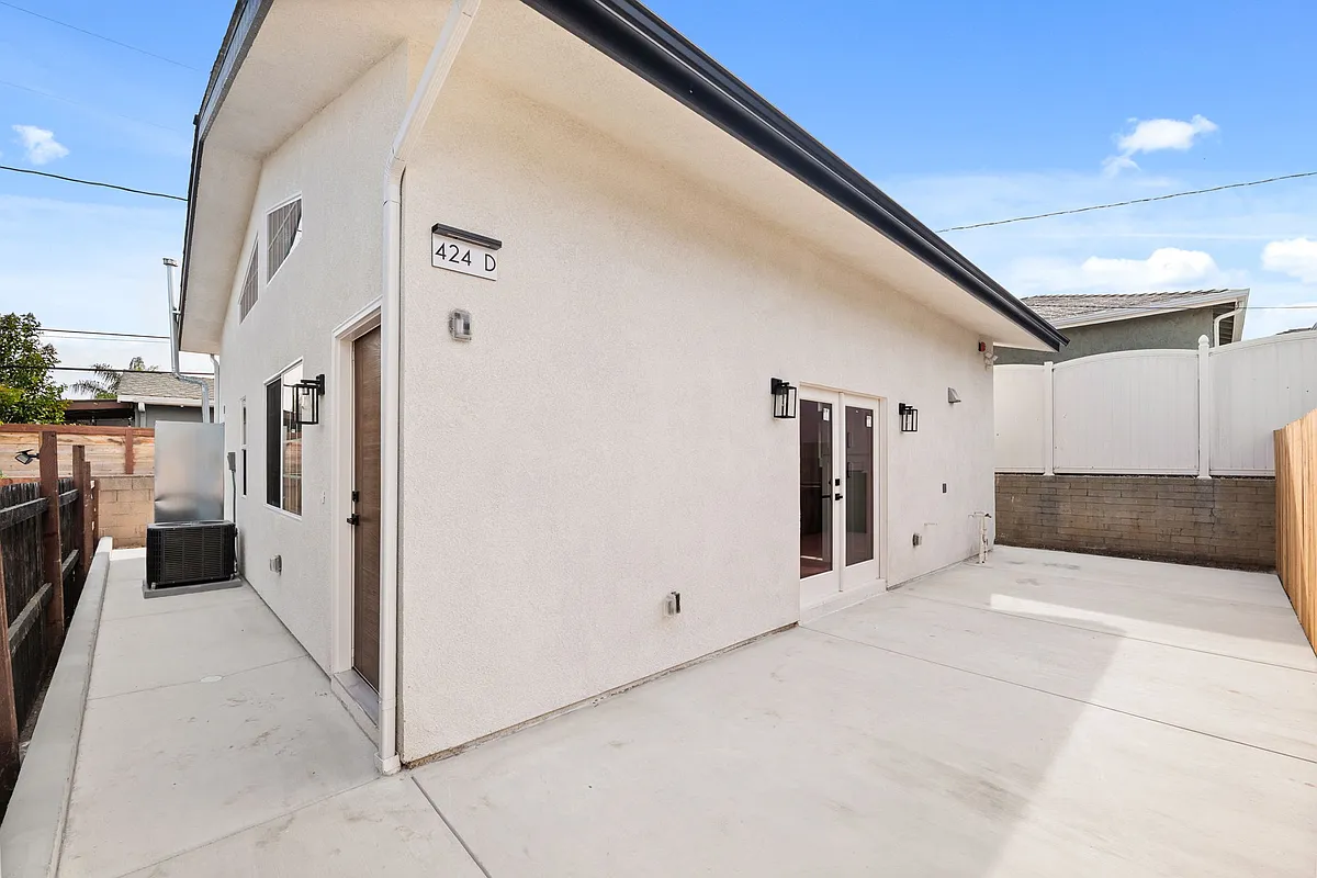 Building Photo - 424 Locust St #D