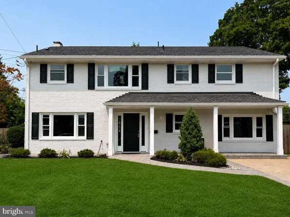 8118 Ainsworth Ave, Springfield, VA 22152