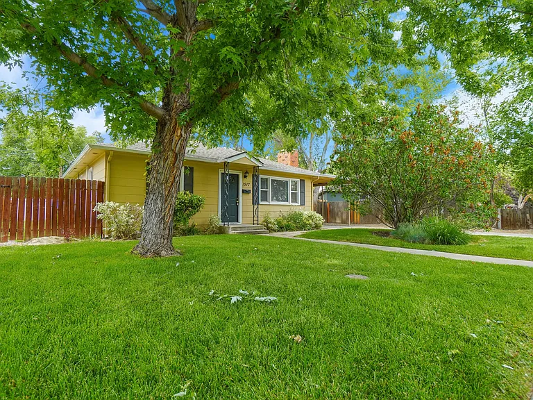 1517 S Chrisway Dr — Photo 5