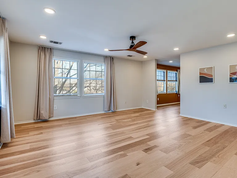 1112 Kings Hwy #MH — Photo 10