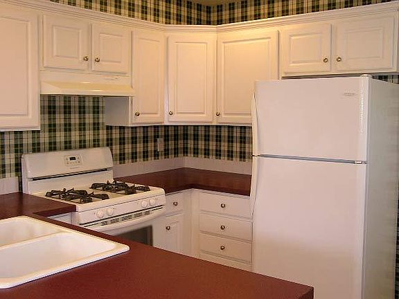 2nd image of 260 8th St APT 102