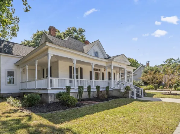 315 S Barbour St, Clayton, NC 27520