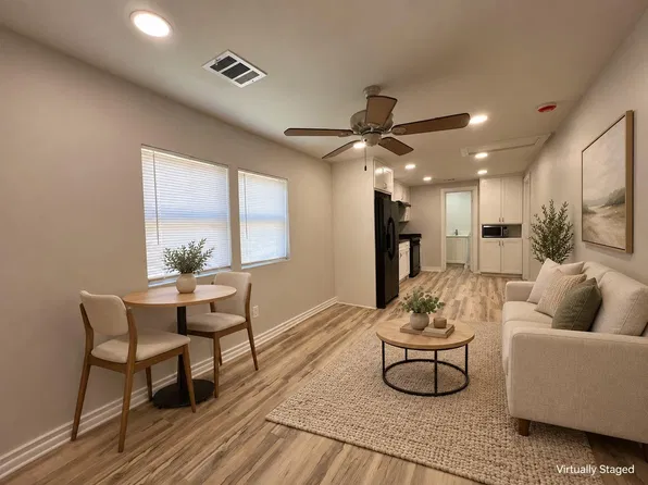 407 1/2 Walton St, Houston, TX 77009