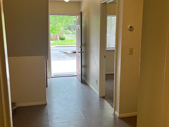 3rd image of 600 E Zuni Dr #1