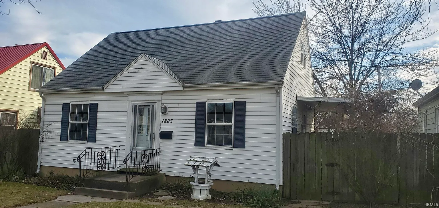 1825 W State Blvd photo 1