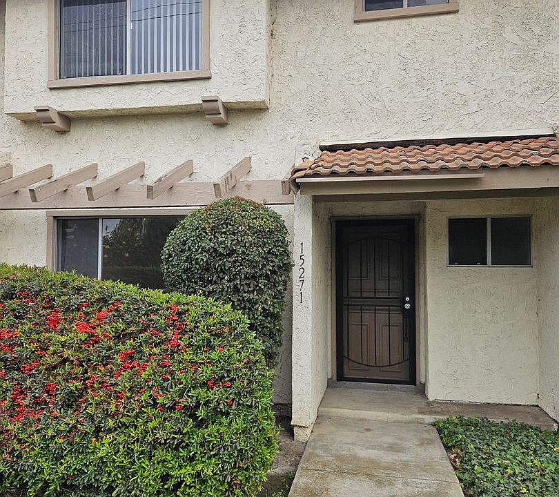 1st image of 15271 Cadiz Dr