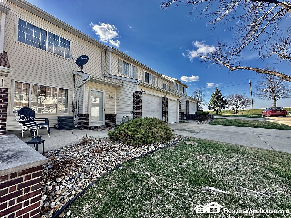 1st image of 3701 Brook Ridge Ct Unit 306