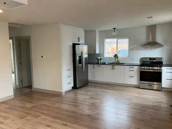 405 Laurel Ave #B, Brea, CA 92821