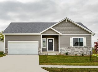 5422 167th St, Urbandale, IA 50323