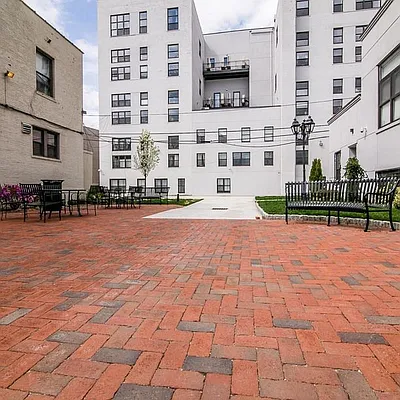 Rented by Nooklyn NYC LLC | media 33