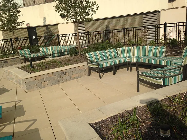 3930 N Pine Grove Ave #24 — Photo 21