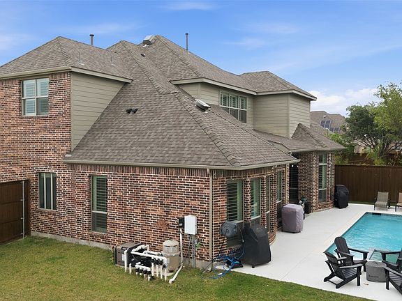 2nd image of 991 Rustic Ln