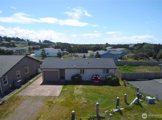 806 324th Pl, Ocean Park, WA