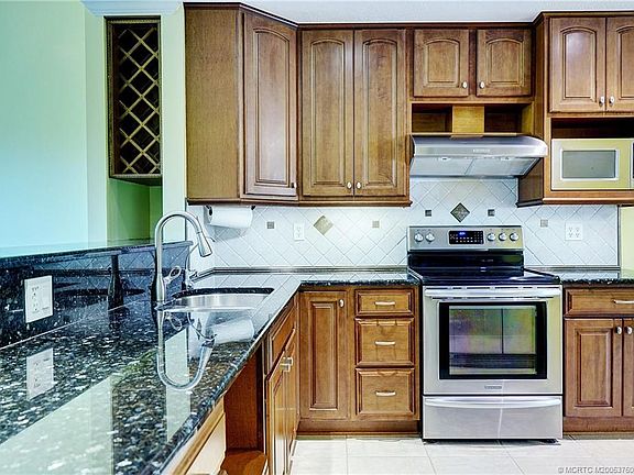 5th image of 5290 SE Seascape Way APT 201