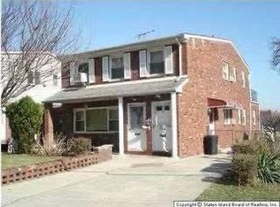 836 Richmond Rd, Staten Island, NY 10304