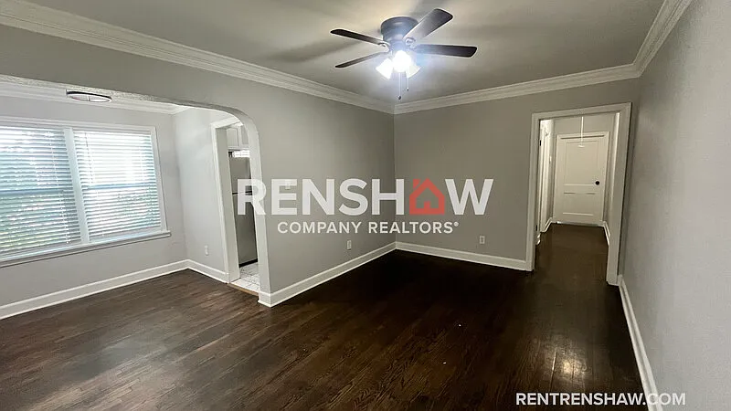 2 bed, 1.0 bath, 820 sqft, $1,300 — Photo 2