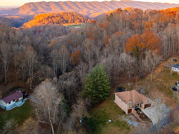 5th image of 1856 Myranda Ln