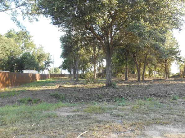 507 Marigold Dr, Prairie View, TX 77484