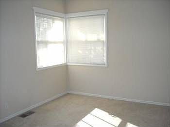 4th image of 1036 Mariposa St