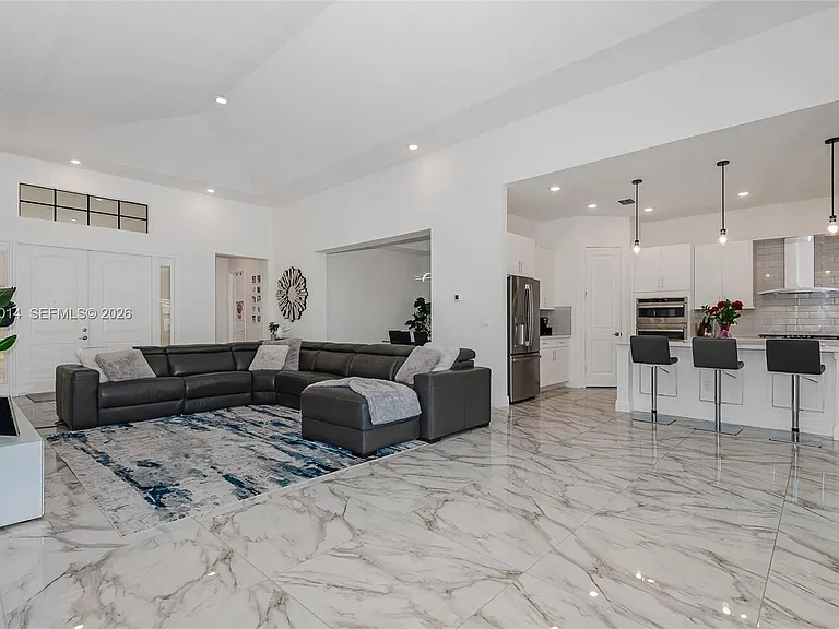 12835 Bayside Ct — Photo 12