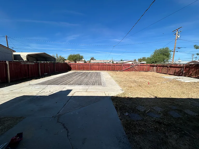 233 N Fairview St — Photo 10